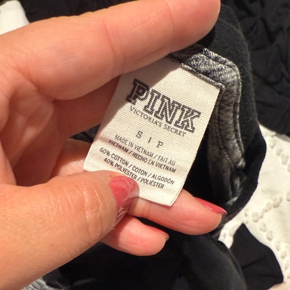 Victoria's Secret PINK vintage  Black and Gray oversized long sleeve size S - Picture 4 of 4